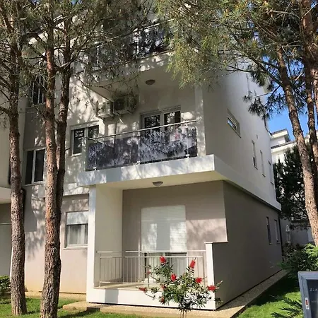 Apartament Adele Lalzi Bay