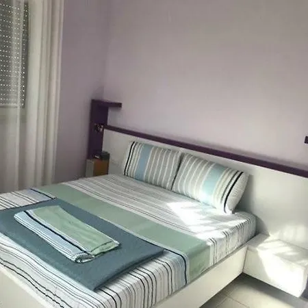 Apartament Adele Lalzi Bay
